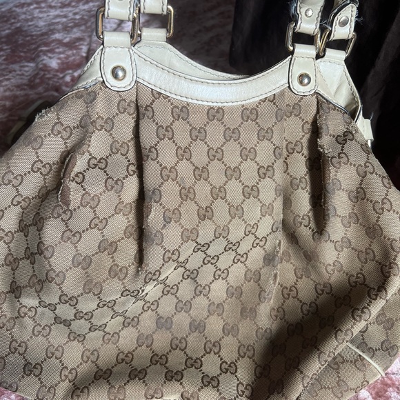 Gucci purse with matching wallet - Picture 7 of 16